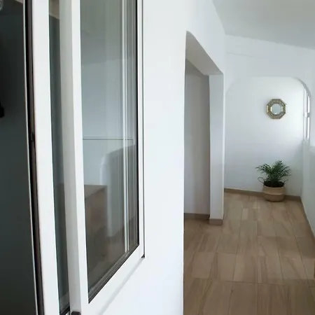 Διαμέρισμα Sea At Your Doorstep/casa Junto Al Mar *